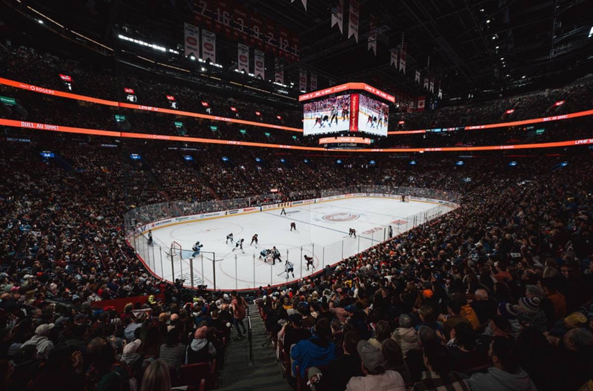 PWHL ‘Duel at the Top’ sets women’s hockey attendance record with 21,105 at Bell Centre