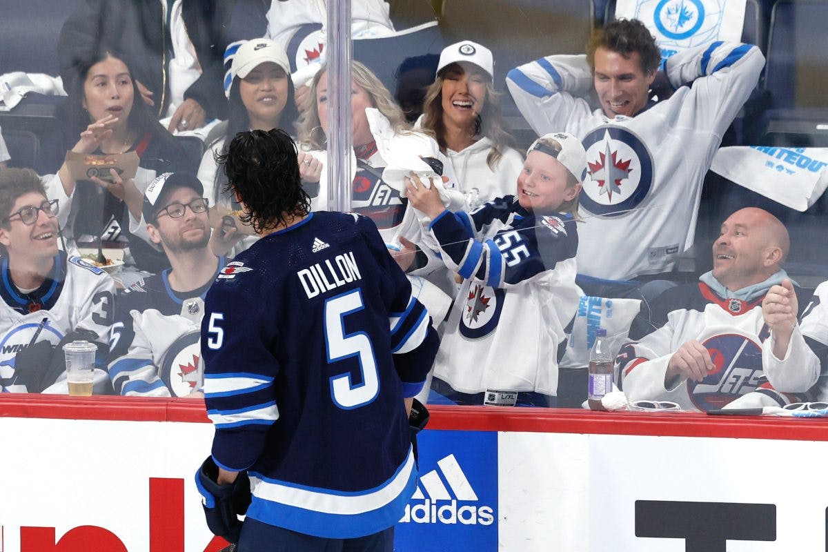 Jets’ Brenden Dillon to remain out for Game 5 with hand injury