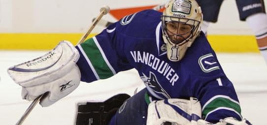 Hockey Night: Canucks host Oilers to begin most demanding schedule so far