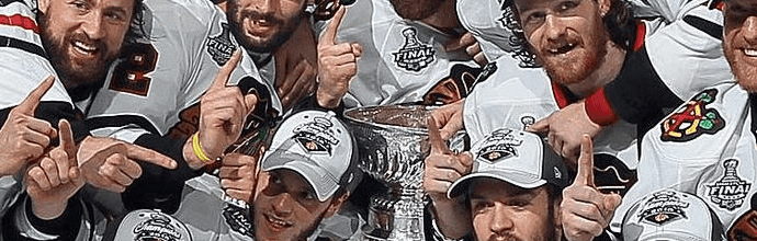 Hjalmarsson Signs for Four More Years in Chi-Town