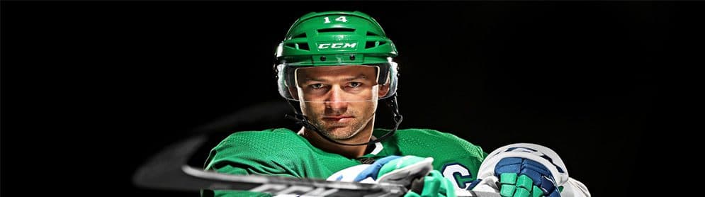 Carolina Hurricanes Wore Hartford Whalers Throwback Uniforms, and