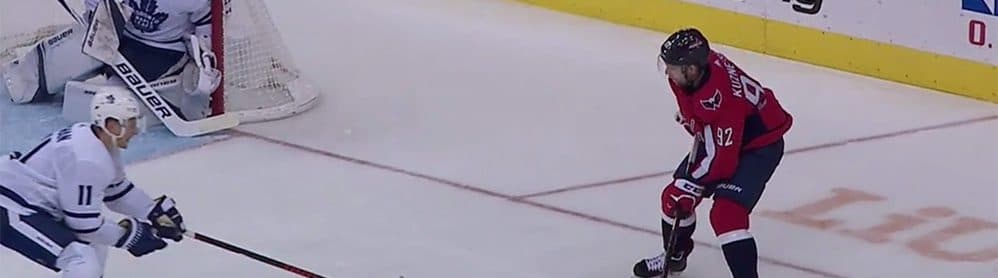 Evgeny Kuznetsov snipes goal from insane angle
