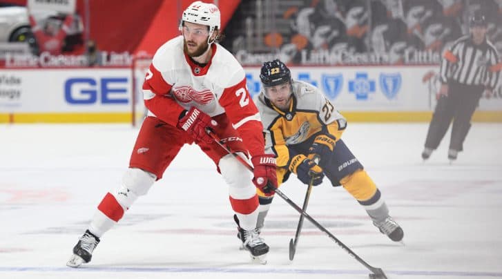 Detroit Red Wings re-sign Michael Rasmussen to three-year extension