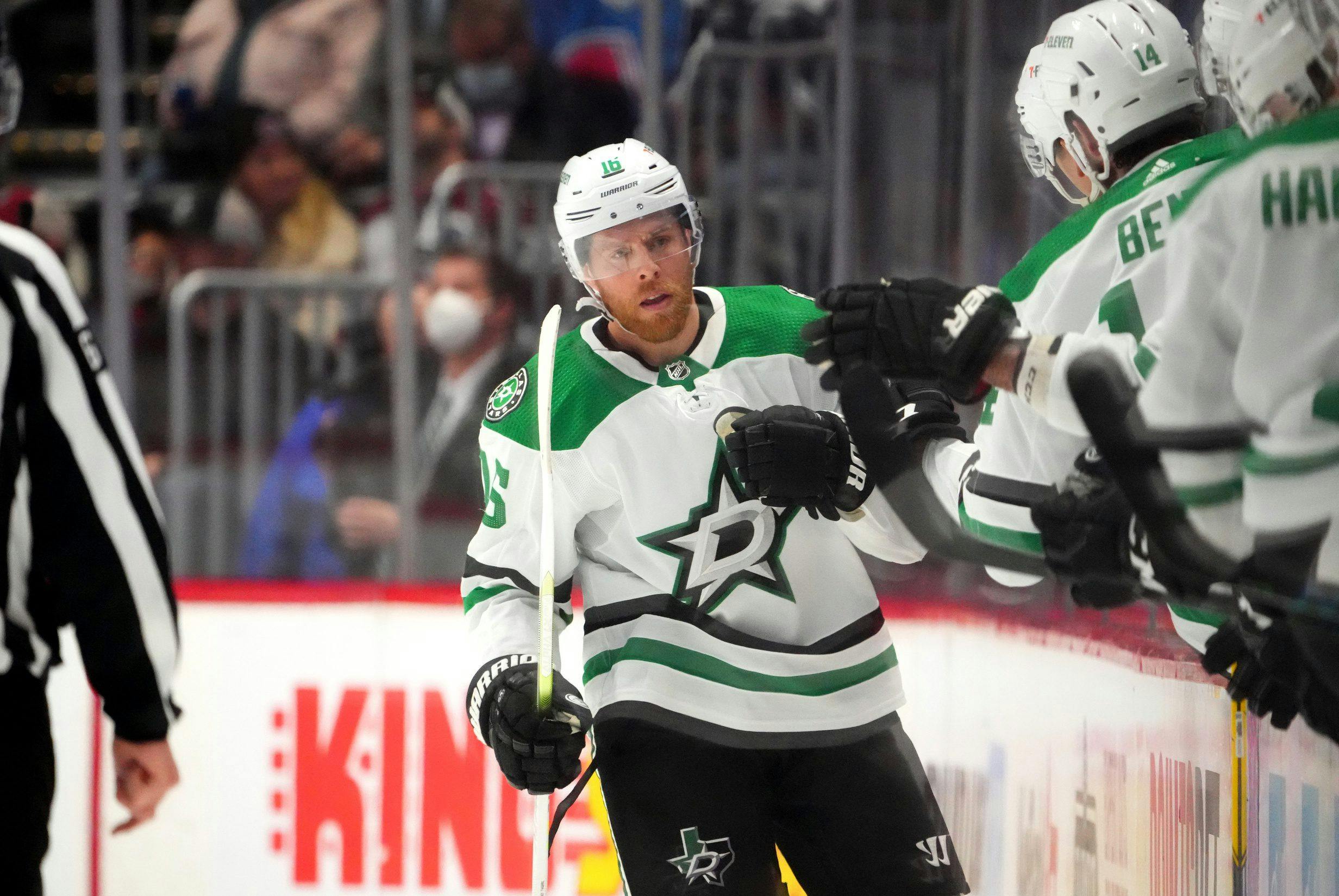 Joe Pavelski and the Dallas Stars have agreed to a one-year contract extension