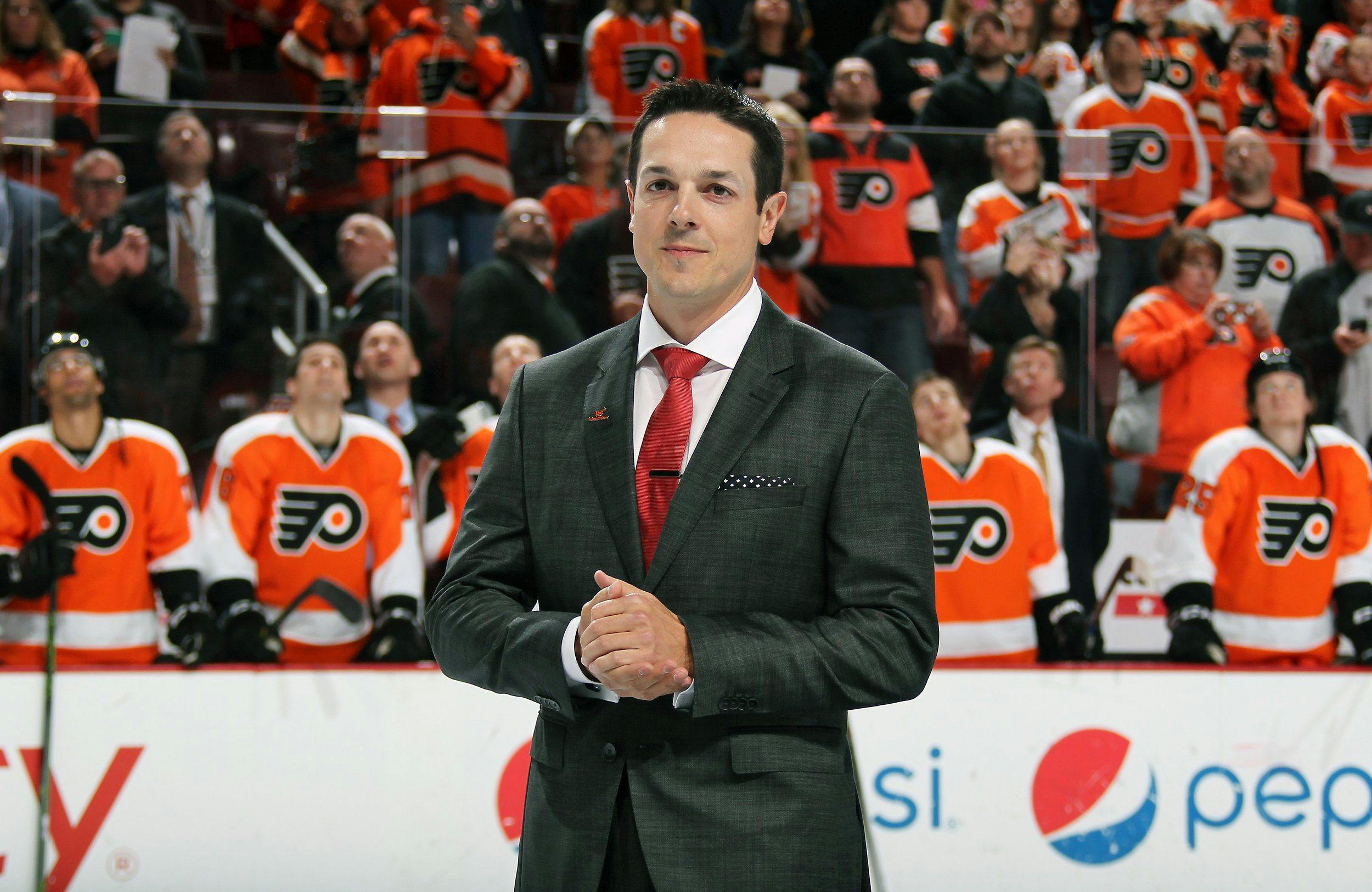 Danny Briere, Carson Briere issue statements following viral video of bar incident