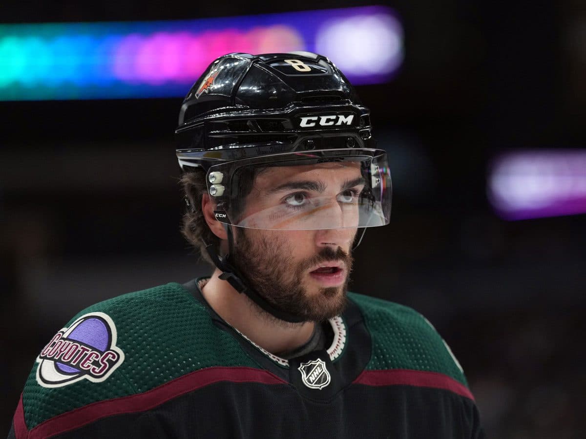 Arizona Coyotes’ Nick Schmaltz leaves season opener with upper-body injury