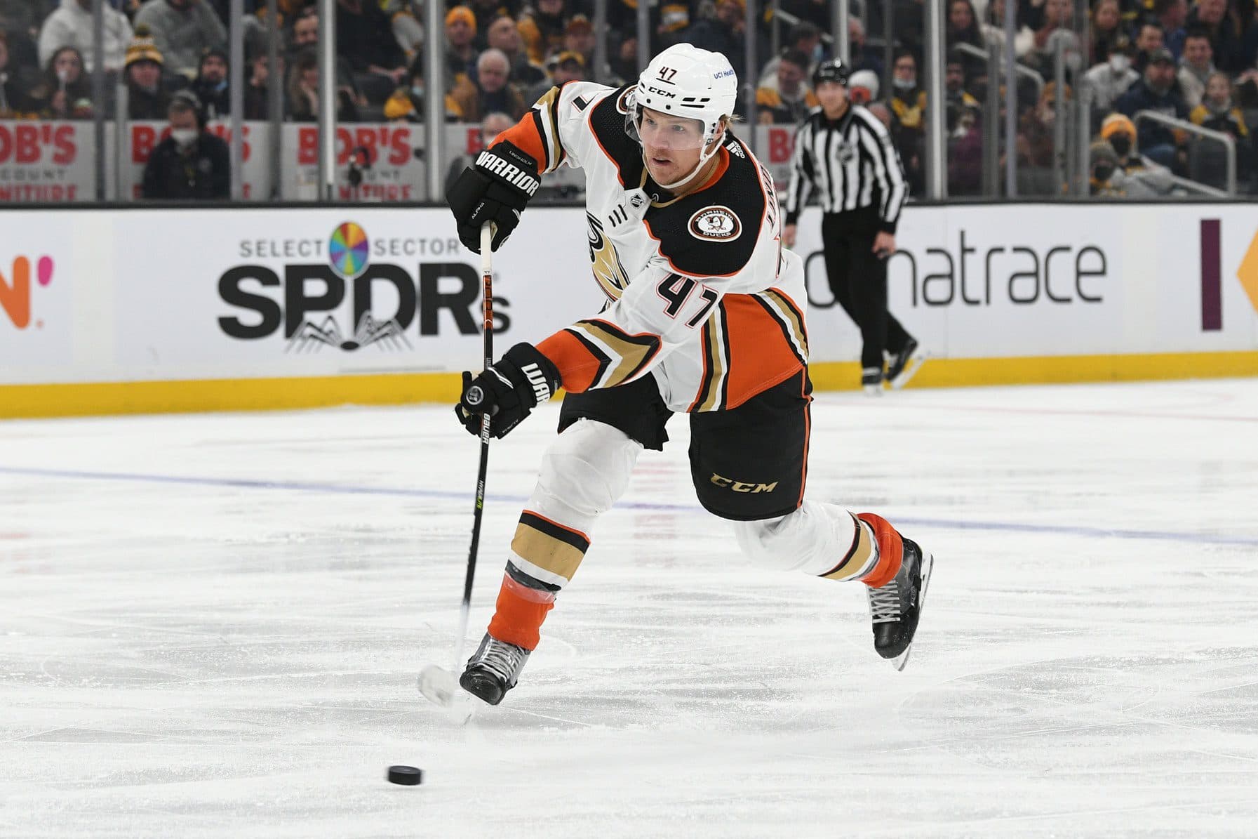 Bold Boston Bruins gear up for postseason run, add Anaheim Ducks veteran  Hampus Lindholm - ESPN