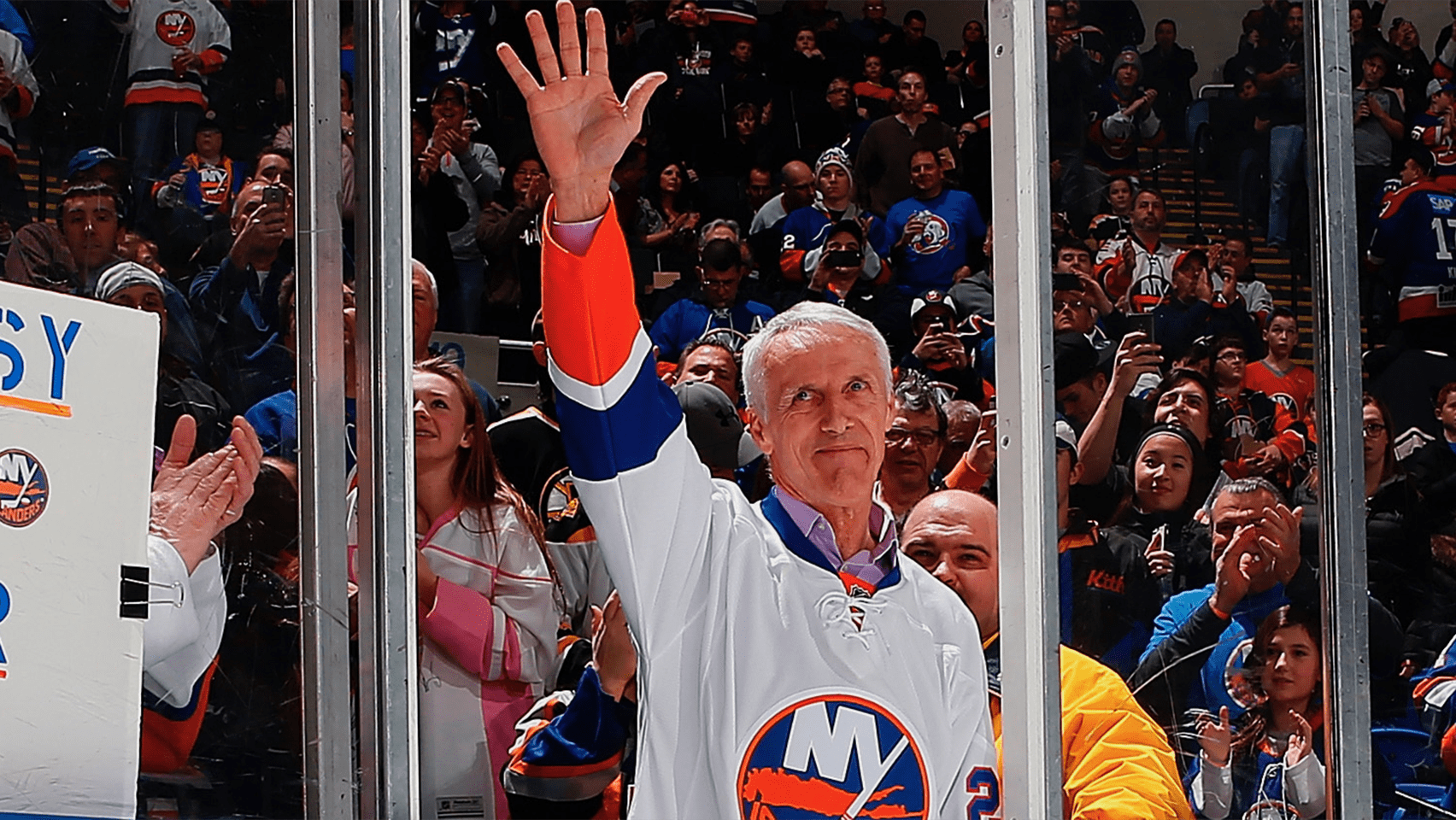 Hockey World Mourns The Loss Of Mike Bossy