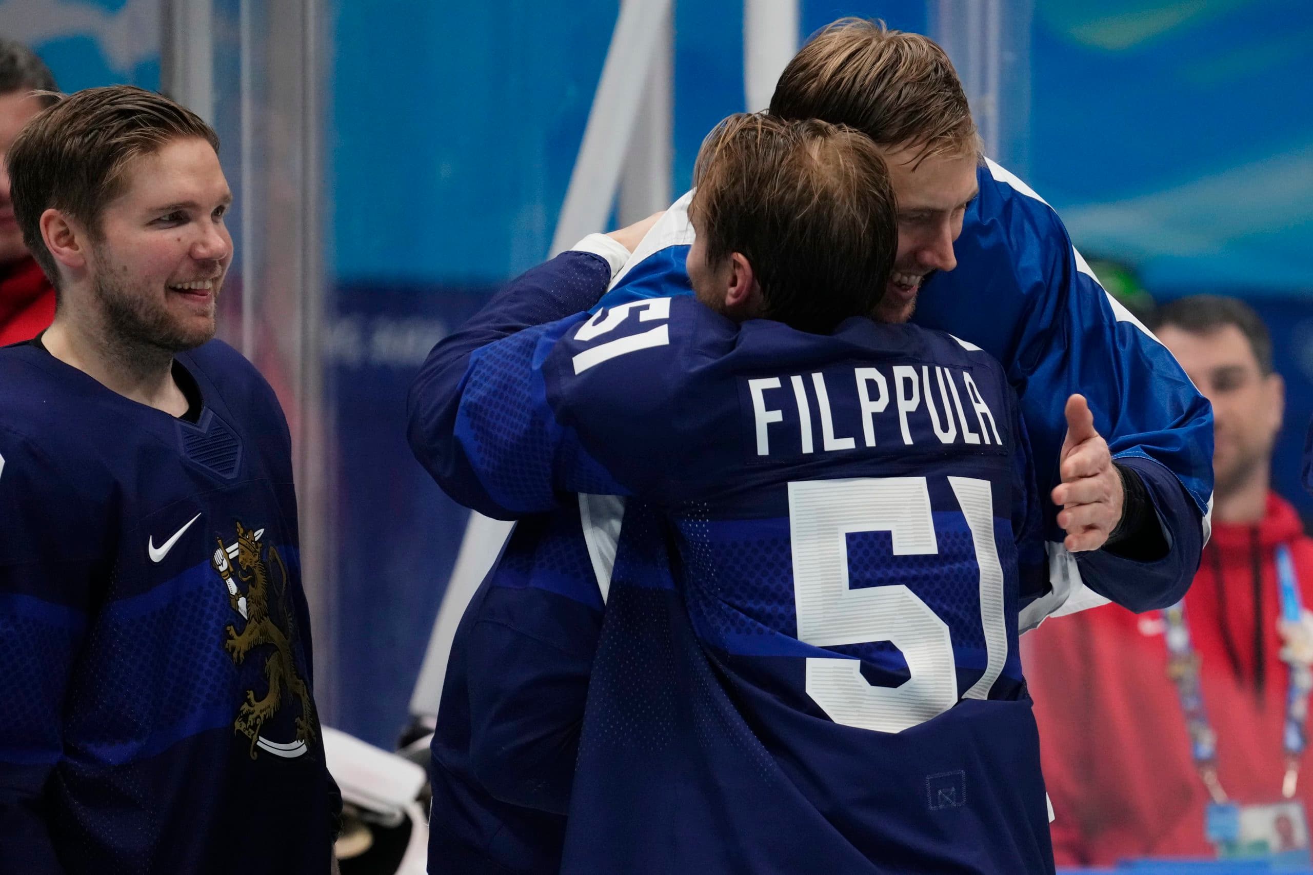 Finland defeats Canada in OT to capture gold at 2022 IIHF World Championship