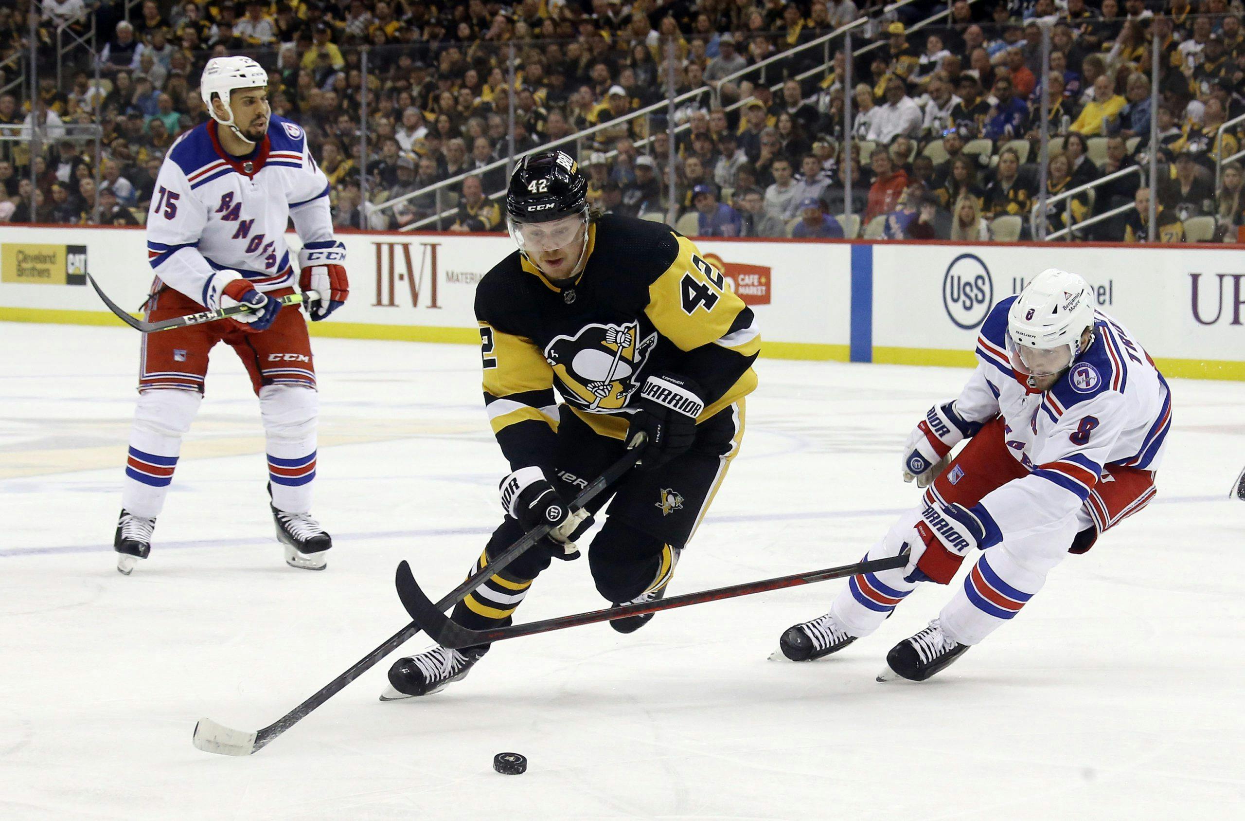 Pittsburgh Penguins’ Kasperi Kapanen out week to week with lower-body injury