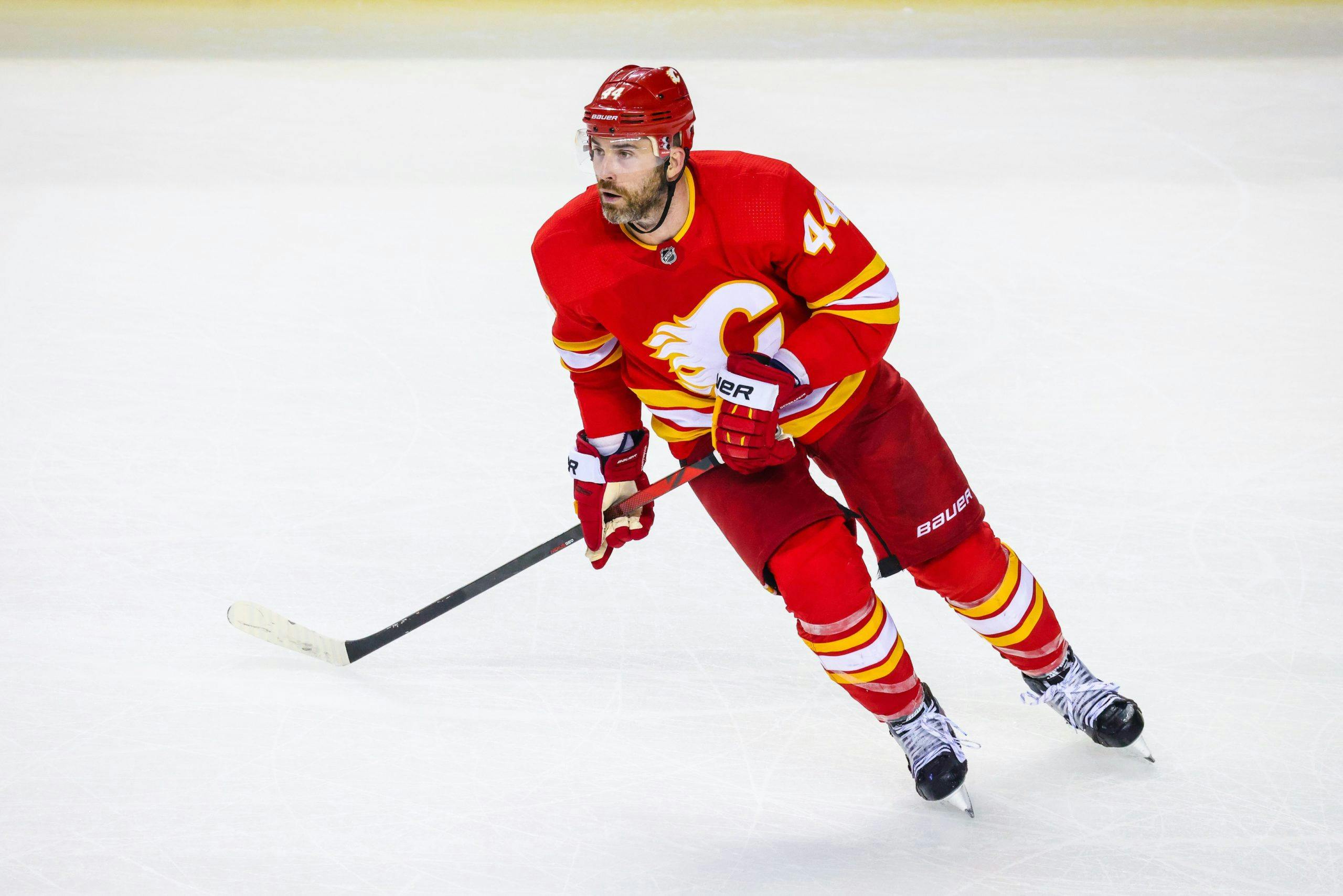 Columbus Blue Jackets sign Erik Gudbranson to four year deal with $4 million cap hit