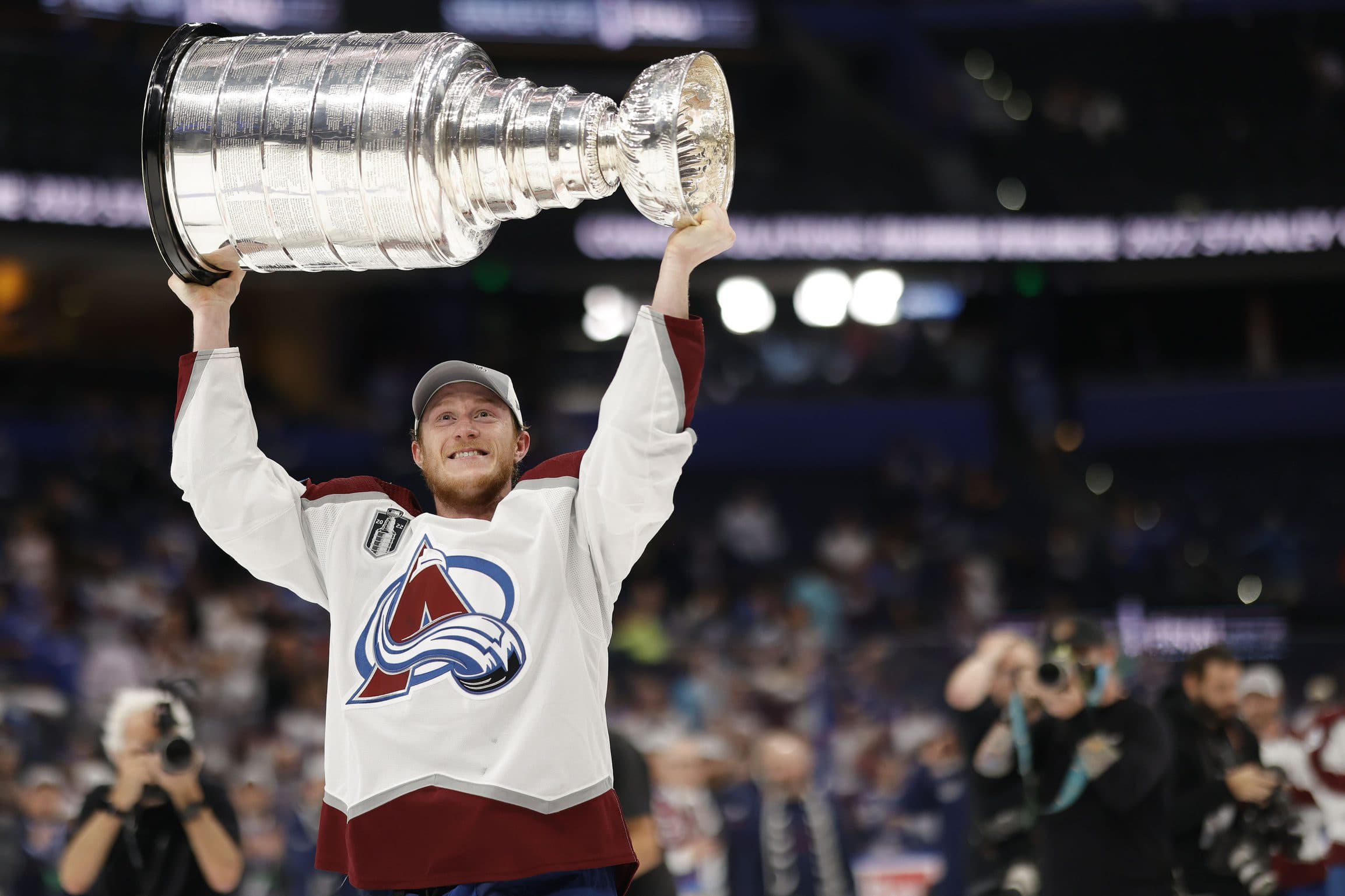 Colorado Avalanche place Josh Manson on injured reserve