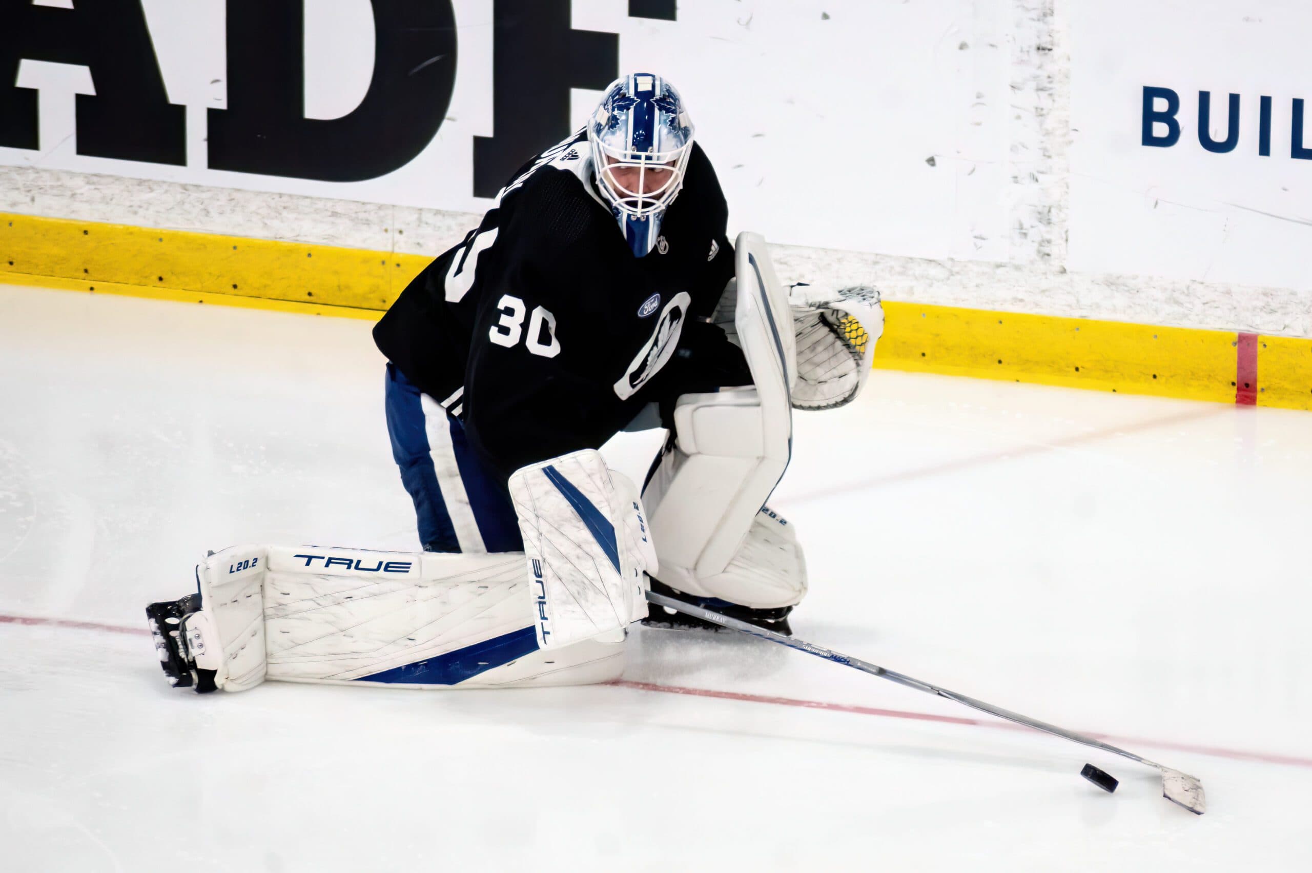 Matt Murray leaves Leafs morning skate with apparent groin issue