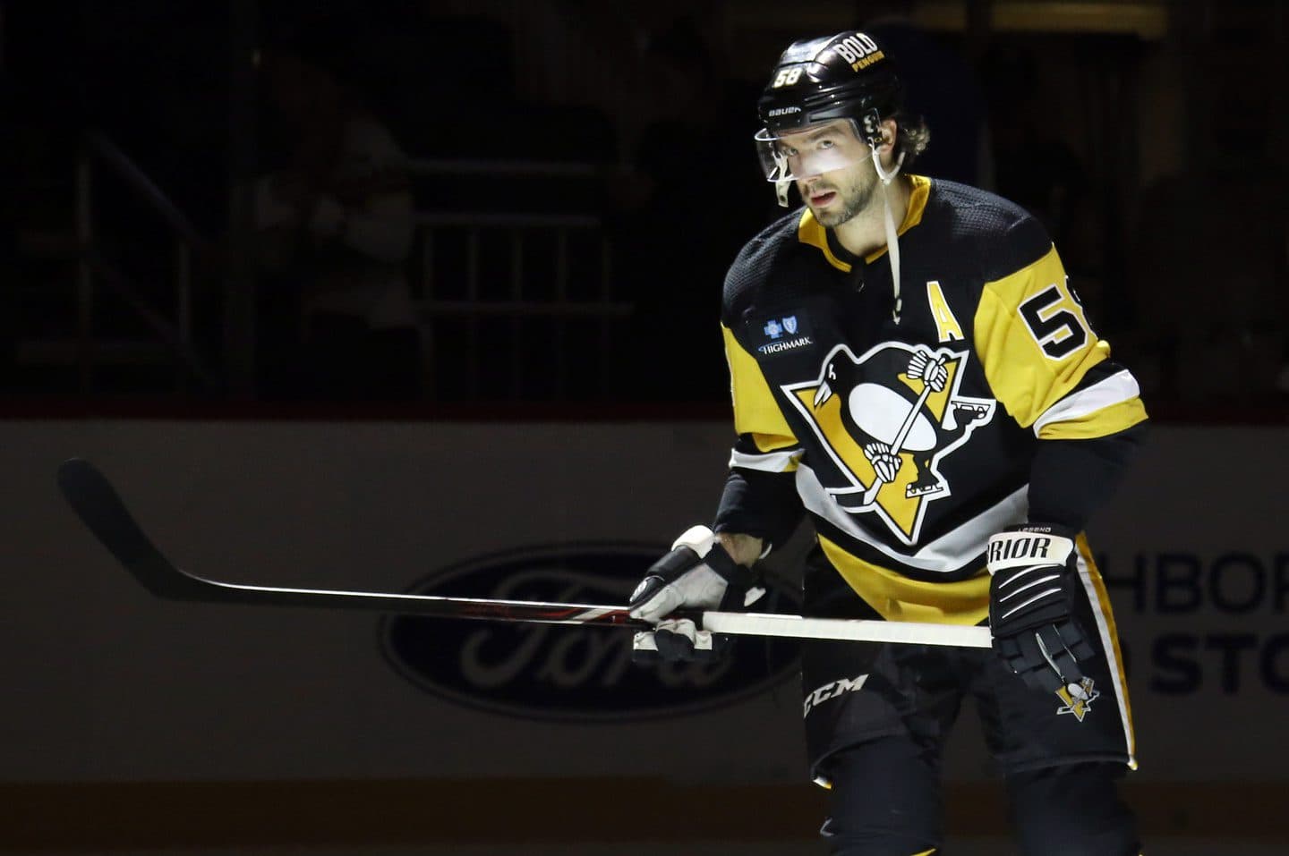 Kris Letang 'available to play' Saturday after stroke