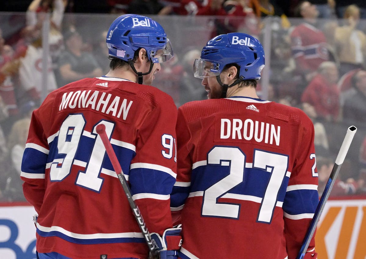 Montreal Canadiens Fan Throws Jersey on the Ice - NHL Trade Rumors 