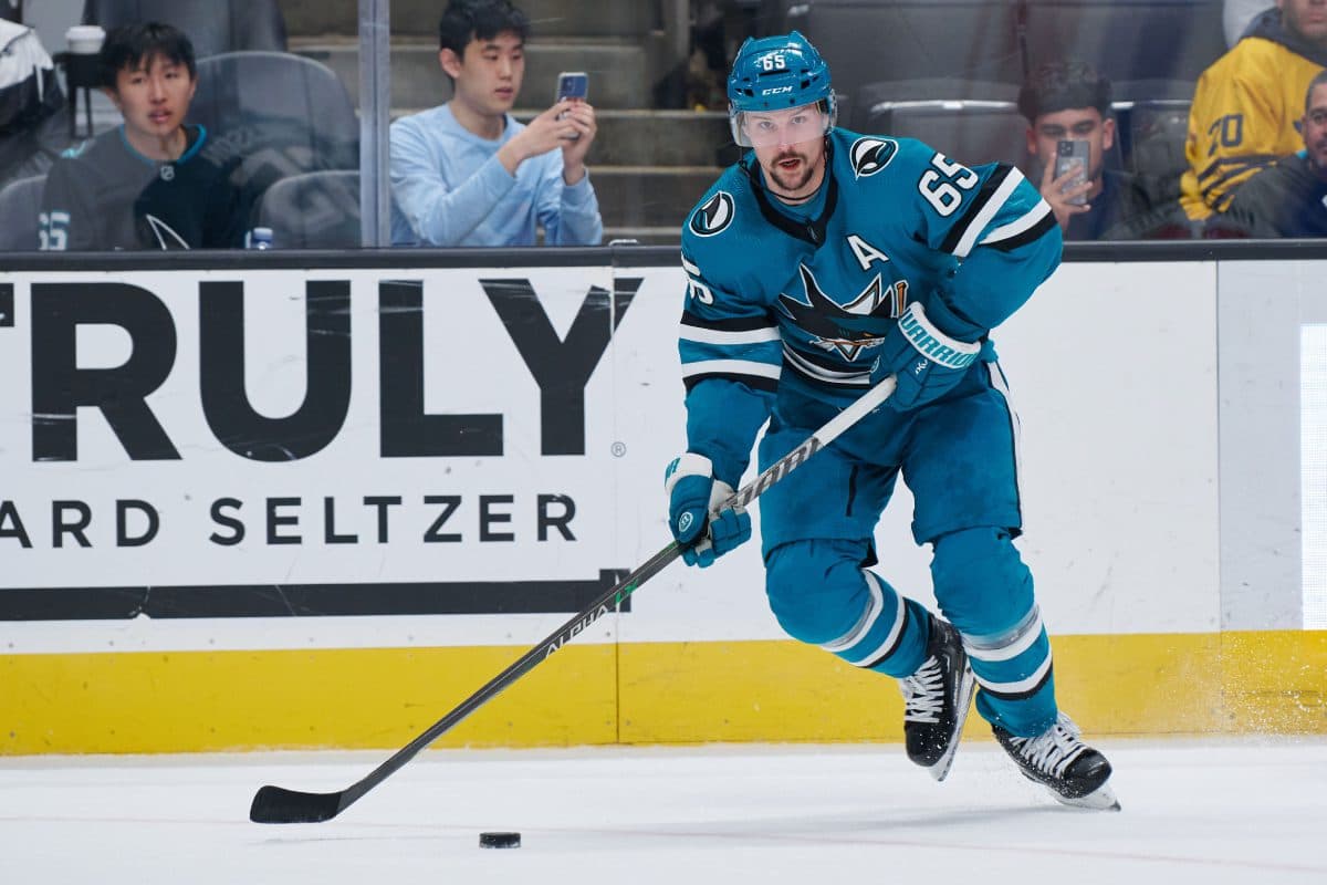 Sizing up: Sharks defenseman Brent Burns