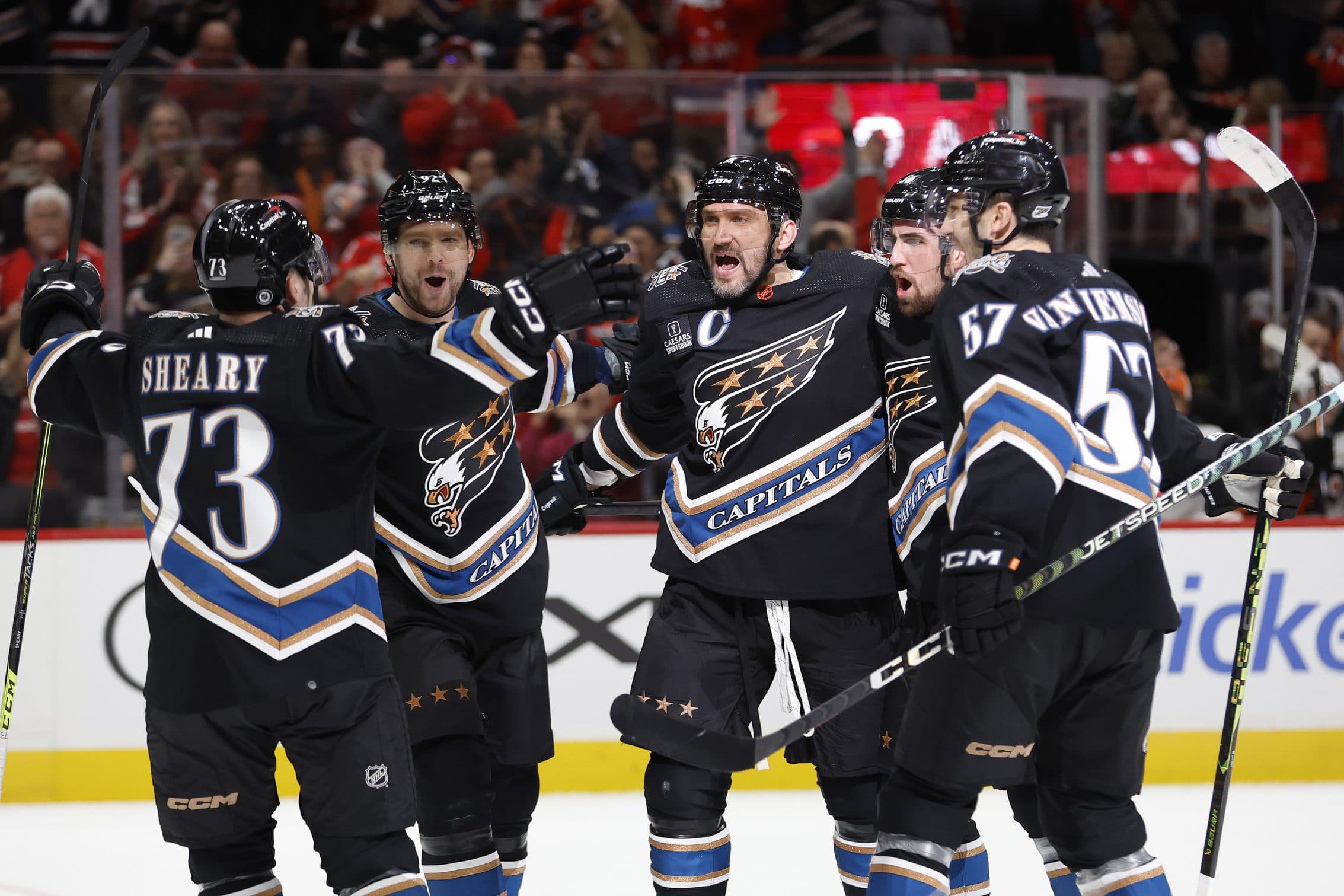 Capitals’ Alex Ovechkin ties NHL record with 17th 30-goal season