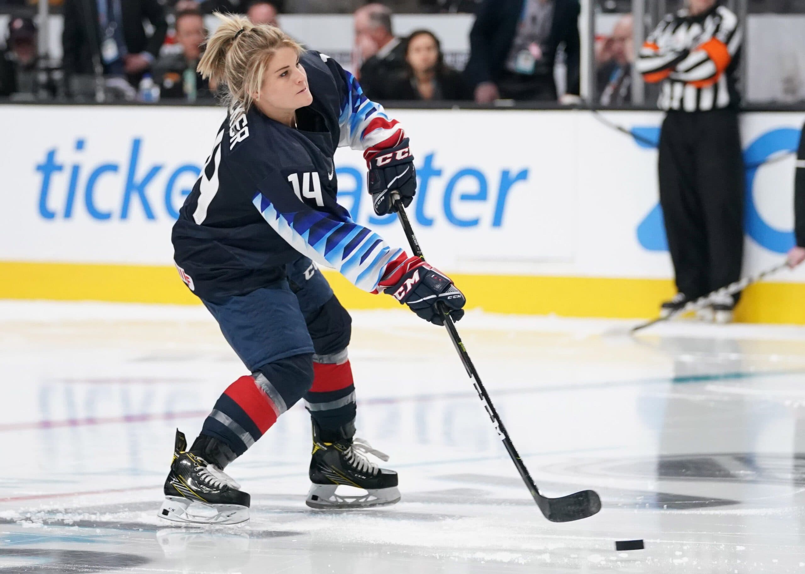 Olympic gold, World Championship winner Brianna Decker announces retirement from hockey