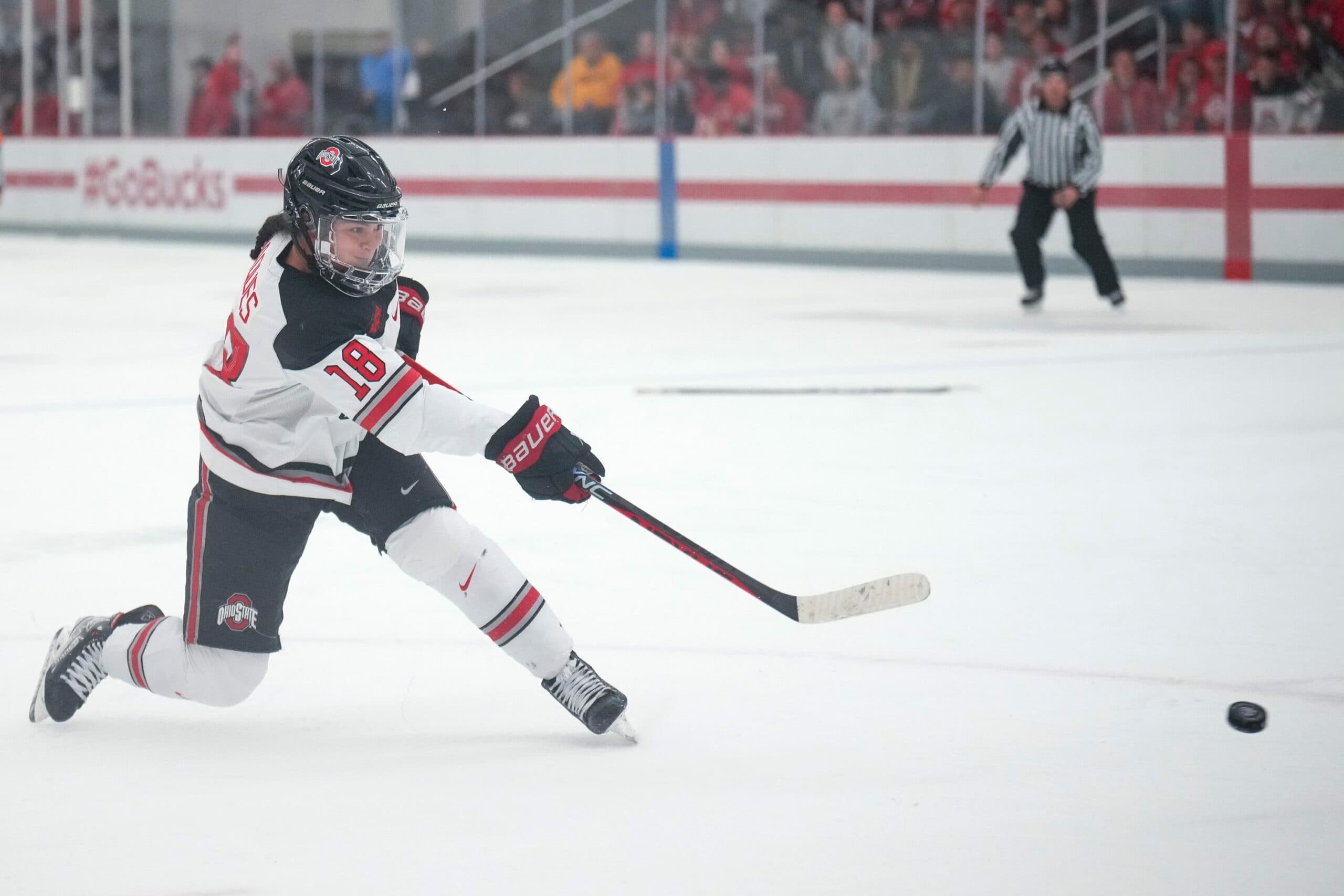 Sophie Jaques wins 2023 Patty Kazmaier award as top NCAA women’s hockey player