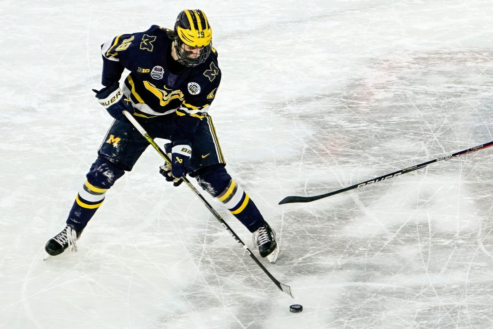 Adam Fantilli, Logan Cooley, Matt Knies named Hobey Baker HatTrick
