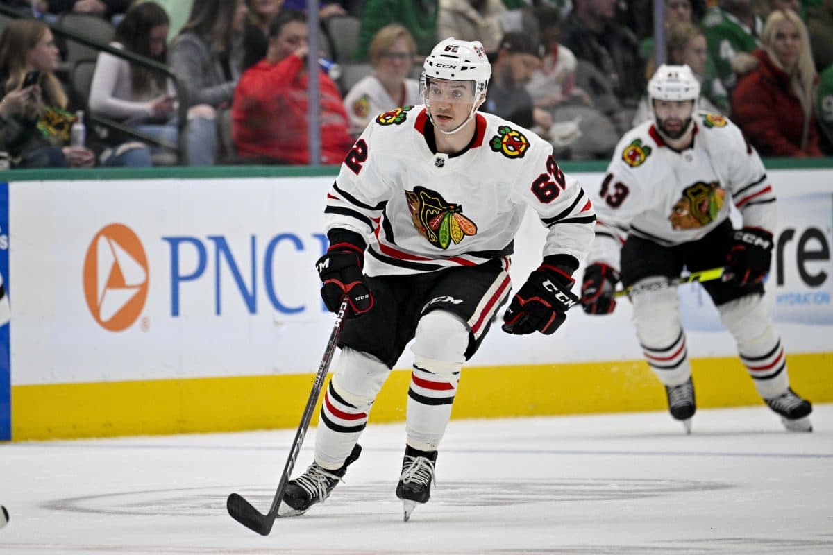 Chicago Blackhawks’ sign Brett Seney to one-year, two-way contract