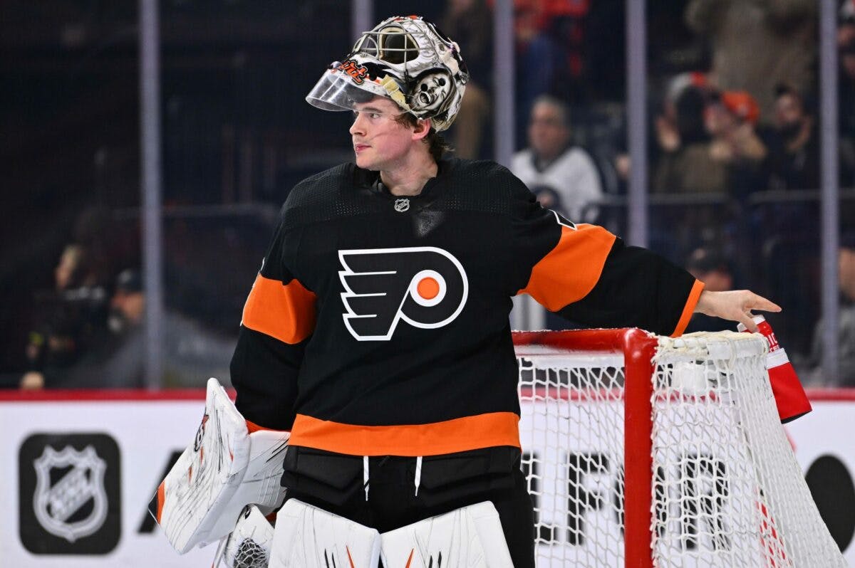 Flyers place goaltender Carter Hart on Injured Reserve with upper-body  injury - Daily Faceoff