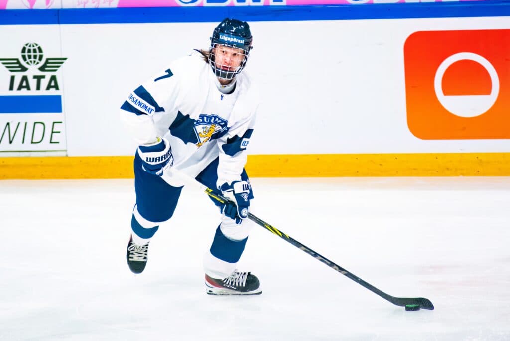 Bedard shines as Canada demolishes Germany to bounce back at world juniors