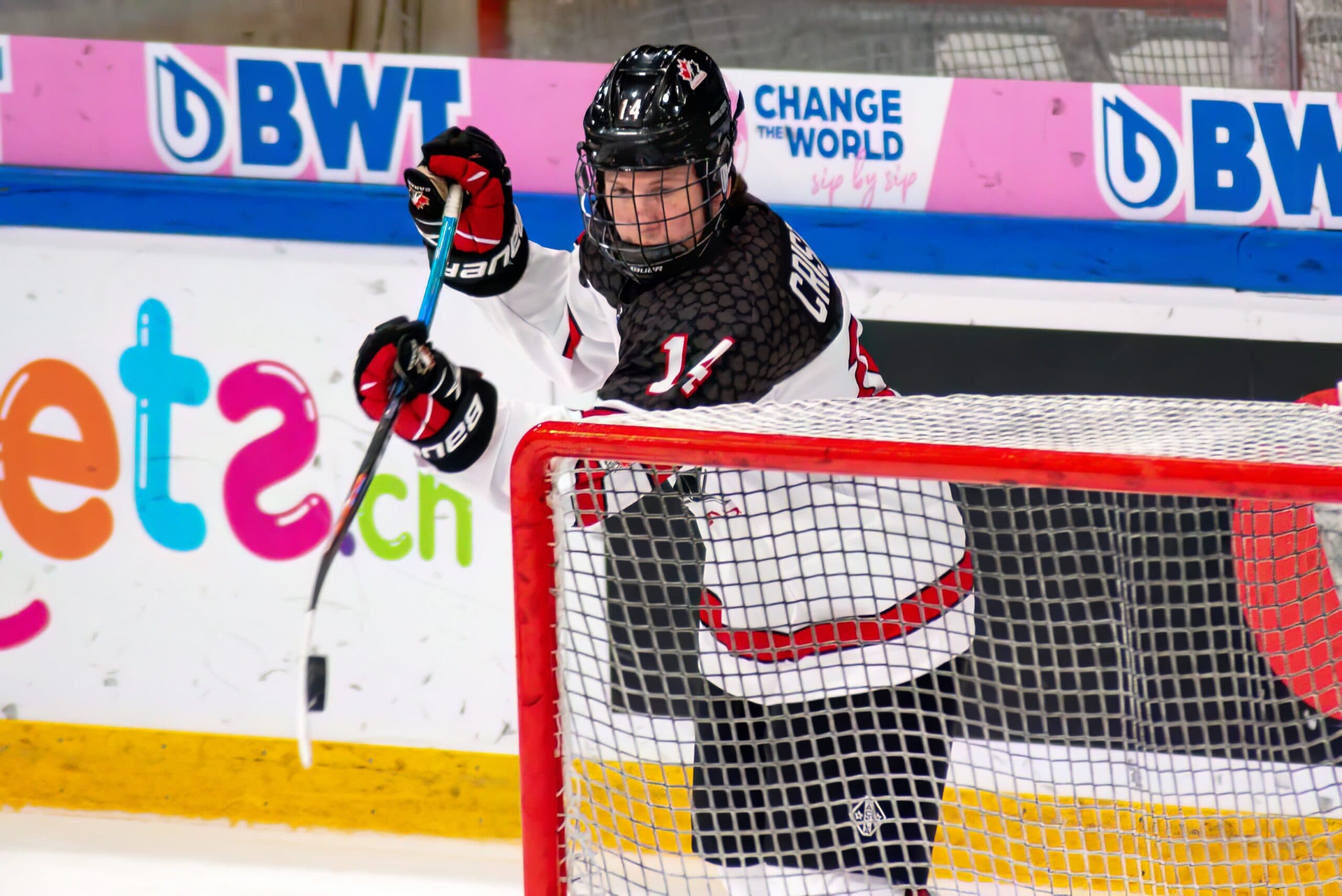 Nine college hockey players go in first round of NHL Draft - Grand