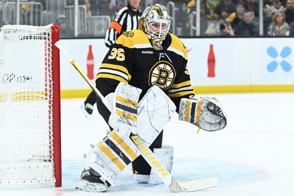 NHL Awards: Bruins' Linus Ullmark wins Vezina Trophy as league's top  goaltender 