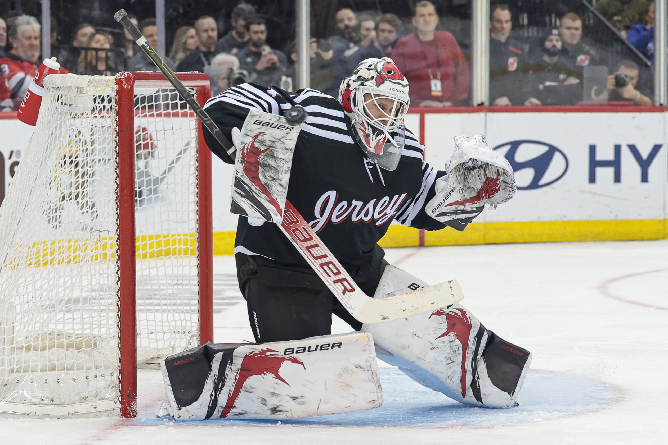 McKenna’s Matchup of the Day: Apr. 4 – Tristan Jarry vs. Vitek Vanecek