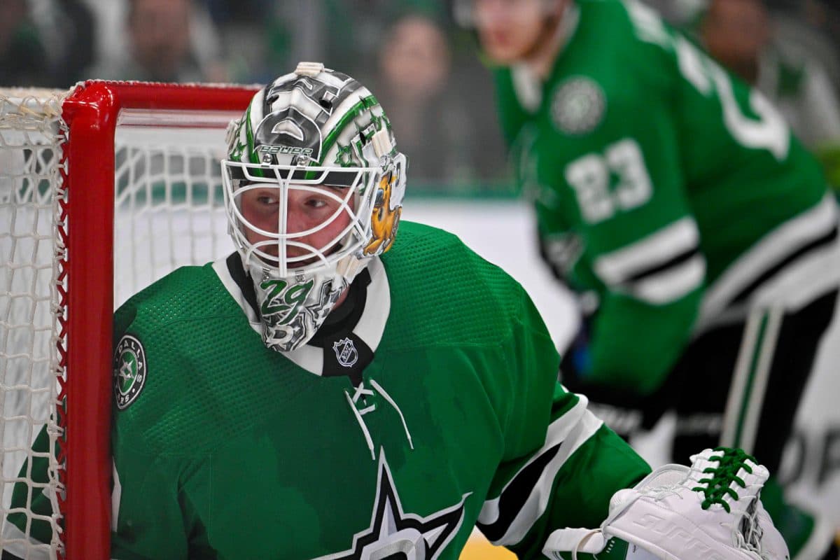 Stars goalie Oettinger going home for games in Minnesota