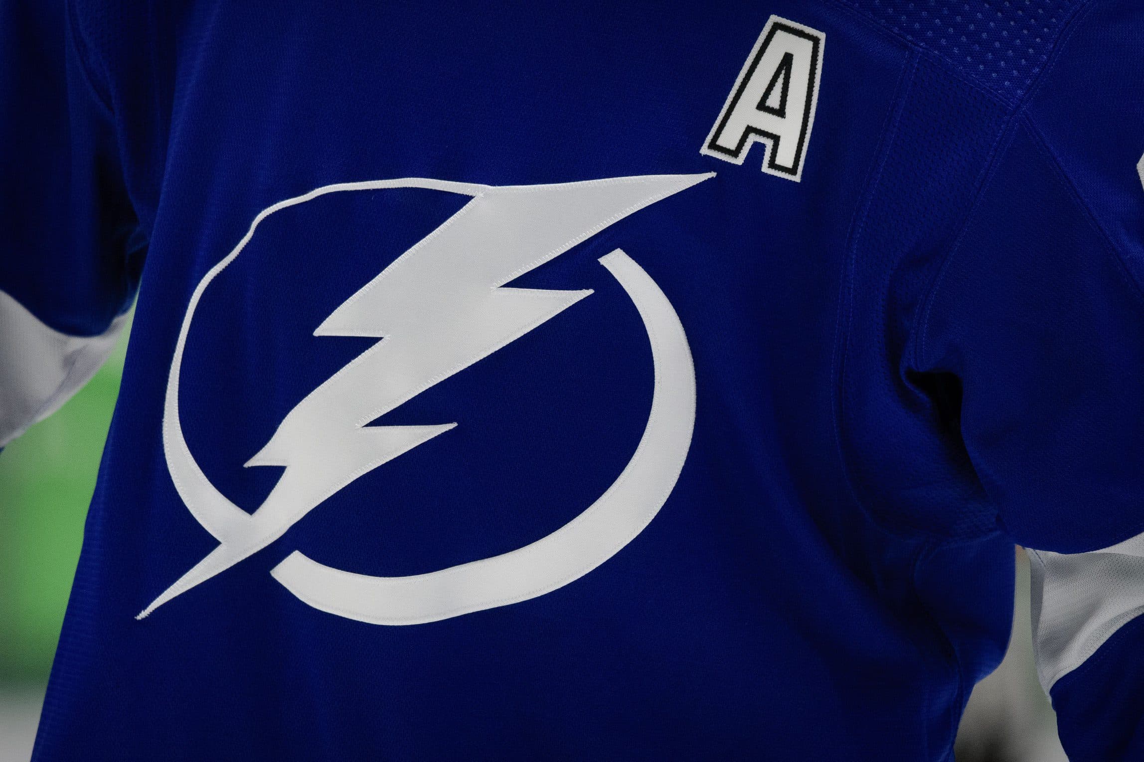 Tampa Bay Lightning sign undrafted forward Milo Roelens to entry-level contract