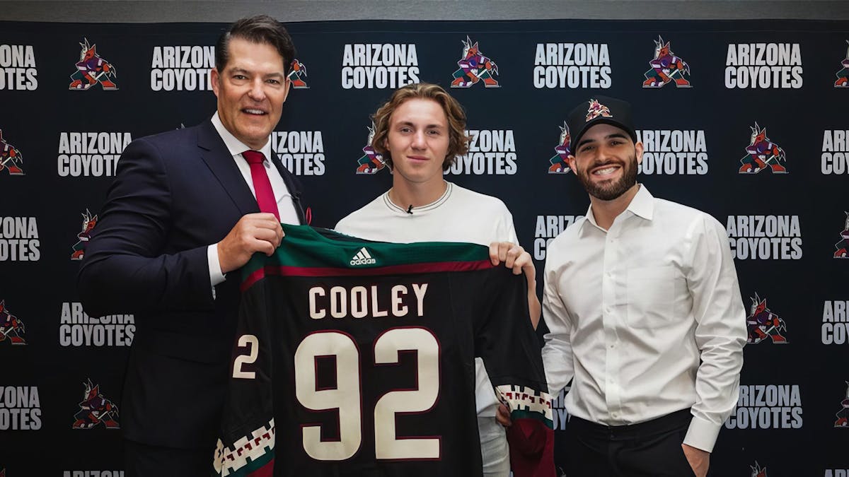 Arizona Coyotes sign top prospect Logan Cooley to entry-level contract ...