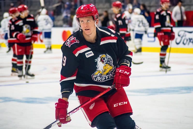 Blues sign Matt Luff to one-year, two-way contract