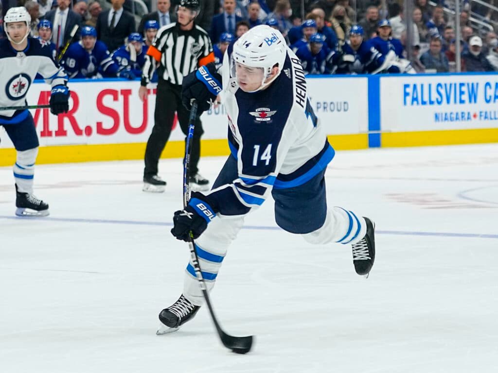 Winnipeg Jets reveal new jersey inspired by Royal Canadian Air Force -  Daily Faceoff