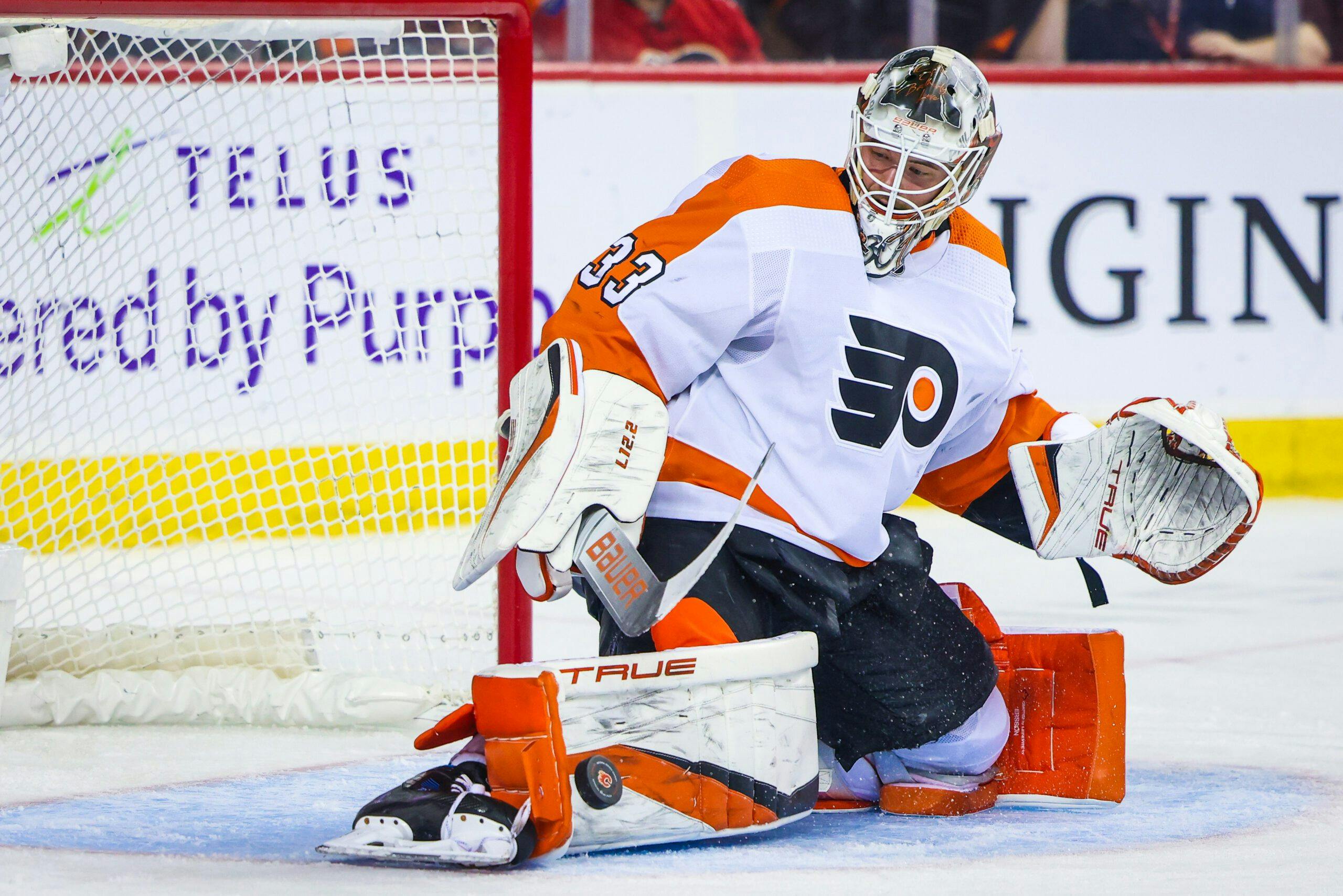 What's Up With Flyers New Goaltender Cal Petersen?