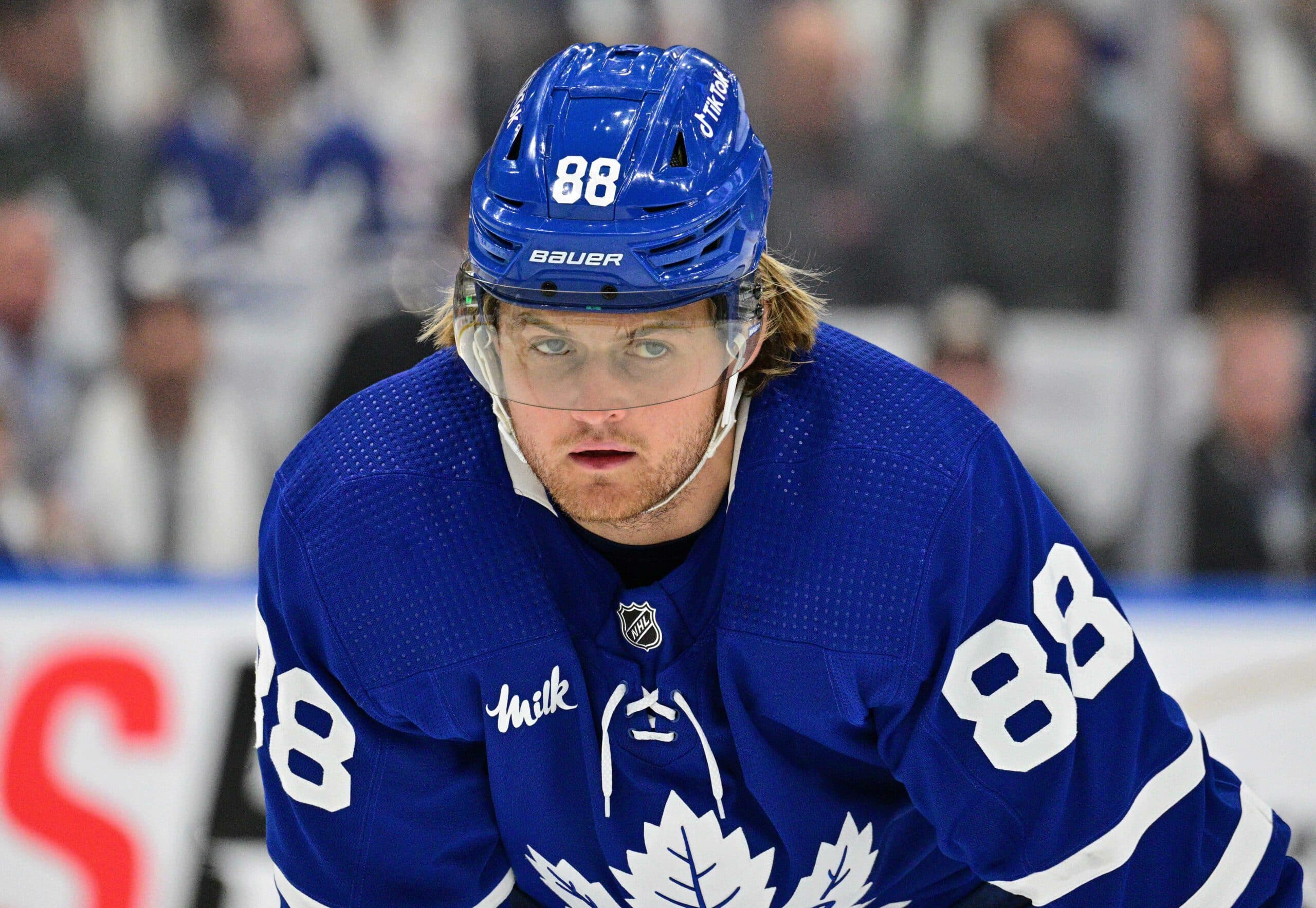 The pros and cons of the Maple Leafs playing William Nylander at center