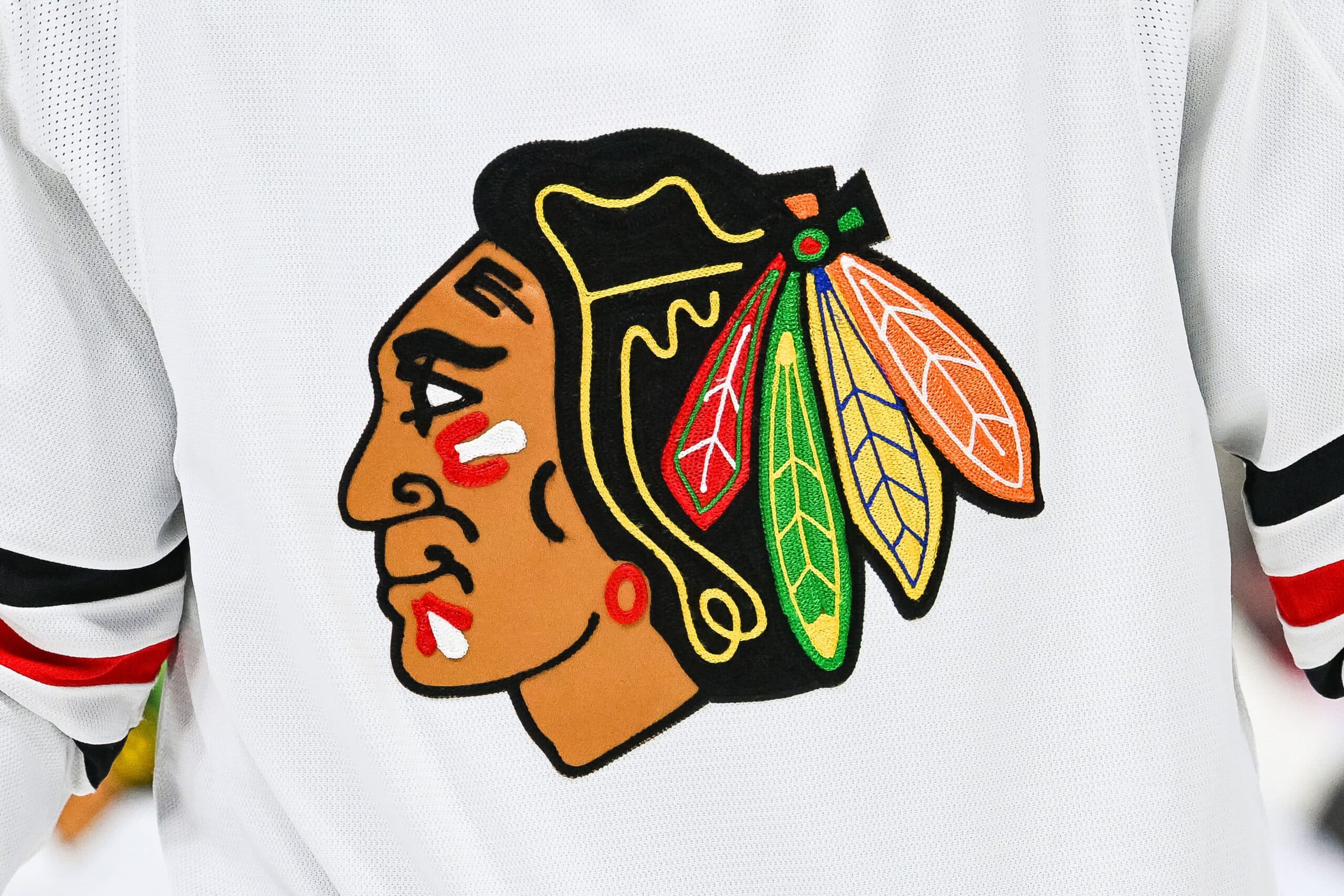 Blackhawks sign Taige Harding to entry-level contract