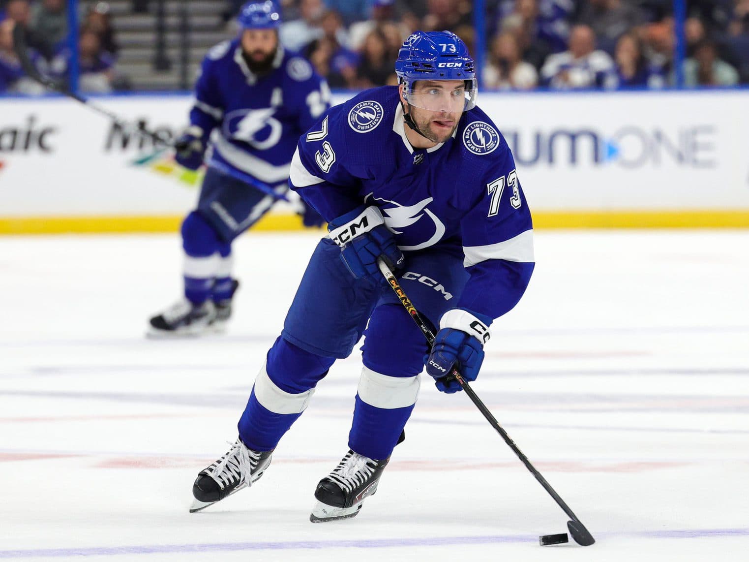 Tampa Bay Lightning’s Conor Sheary leaves game early with upper-body injury