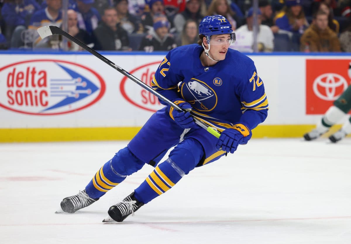 Buffalo Sabres Tage Thompson exits game vs. Tampa Bay Lightning lower-body injury