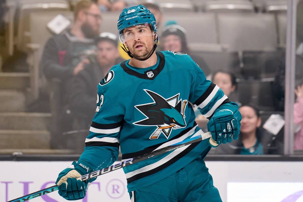 San Jose Sharks activate forward Ryan Carpenter from injured reserve, place Givani Smith on IR