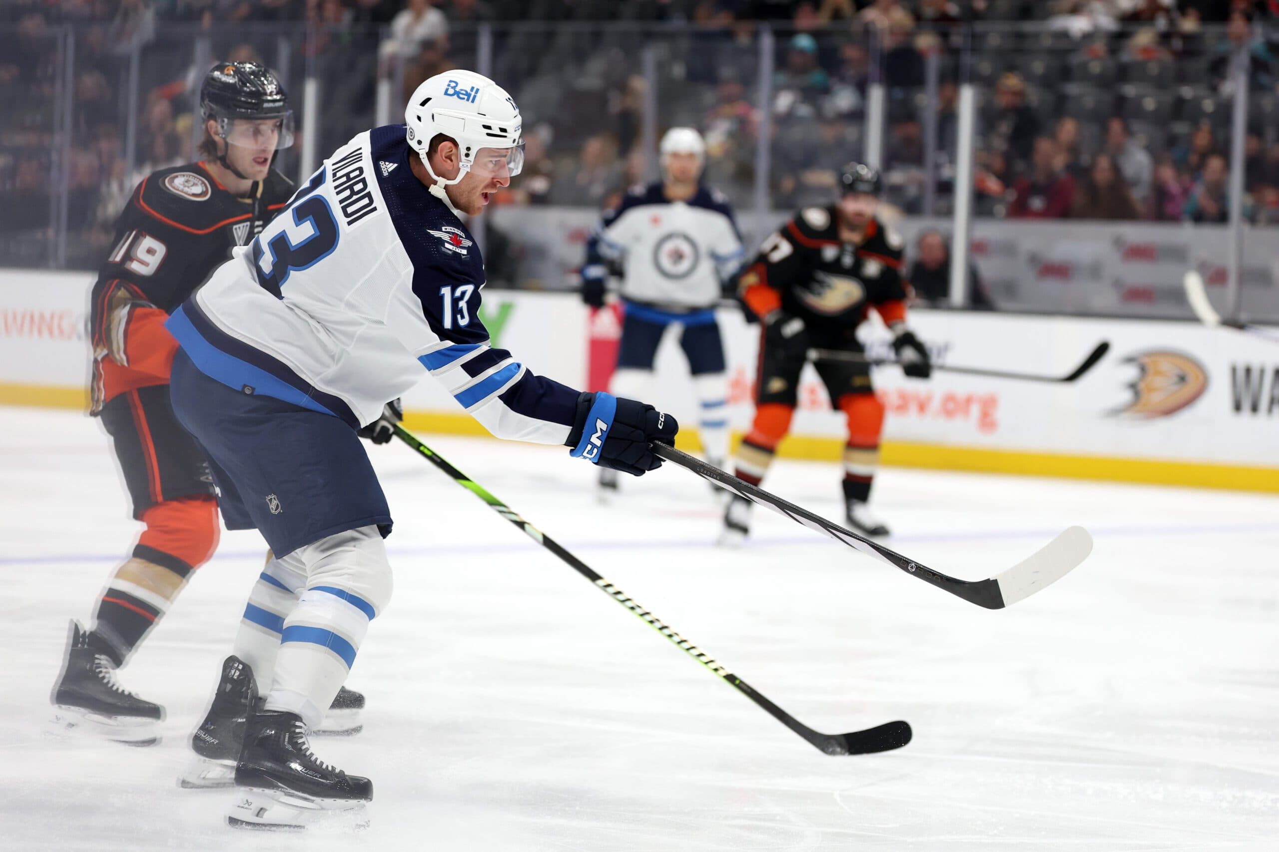 Jets’ Gabe Vilardi is dealing with an enlarged spleen, no timeline for return