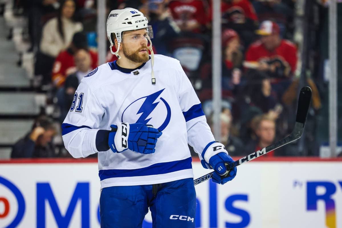 Tampa Bay Lightning’s Erik Cernak scratched vs Islanders after missing team meeting