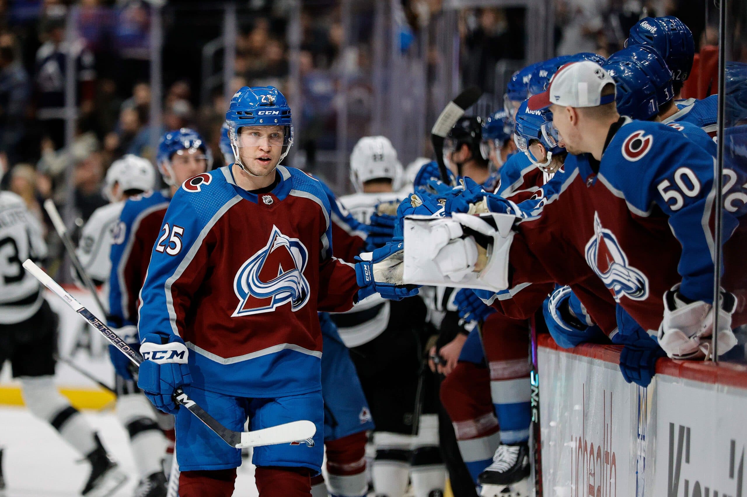 Avalanche forward Logan O’Connor to undergo season-ending hip surgery