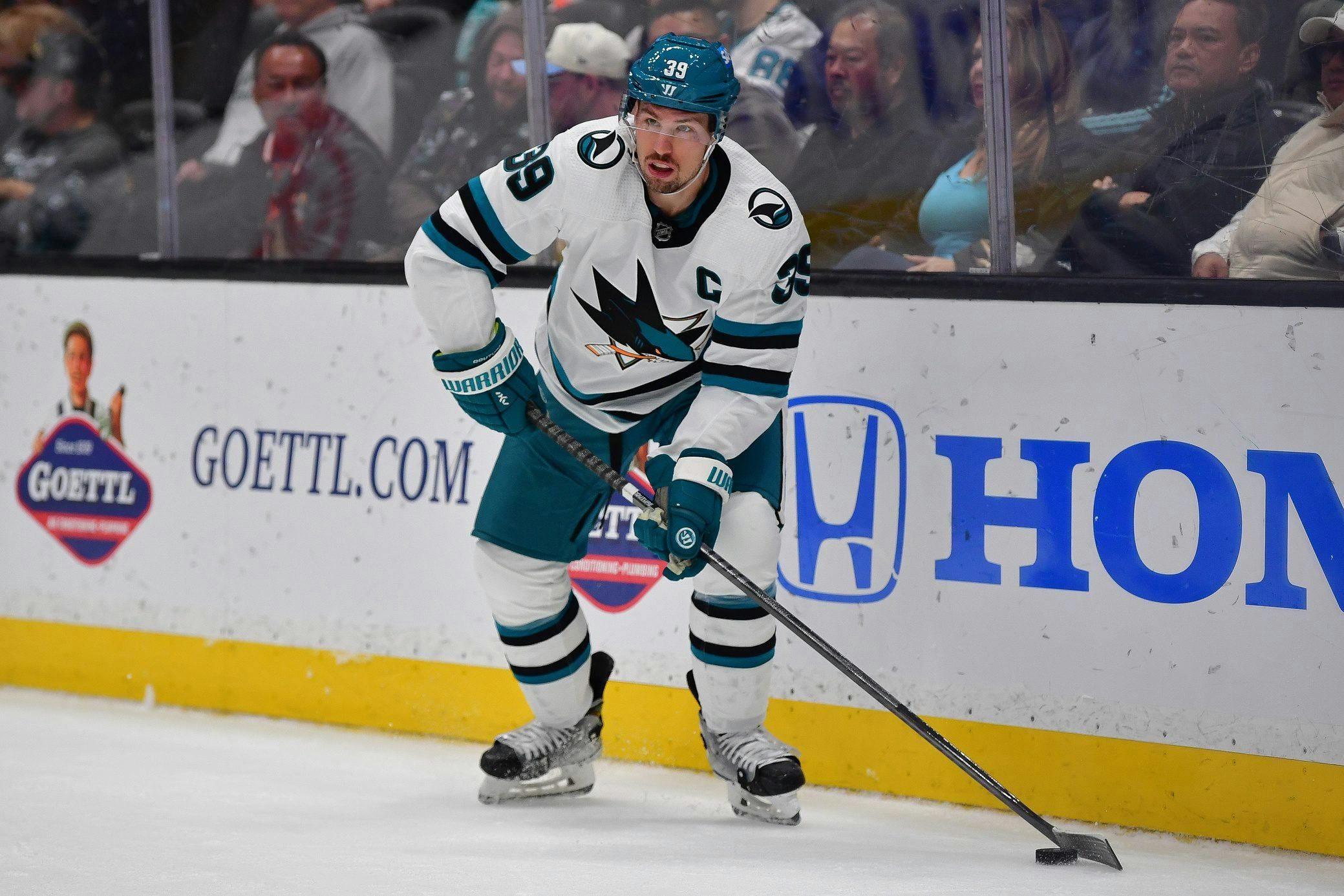 ‘Who’s gonna trade for a guy who’s 35, making $8 million?’: Logan Couture discusses future with San Jose Sharks