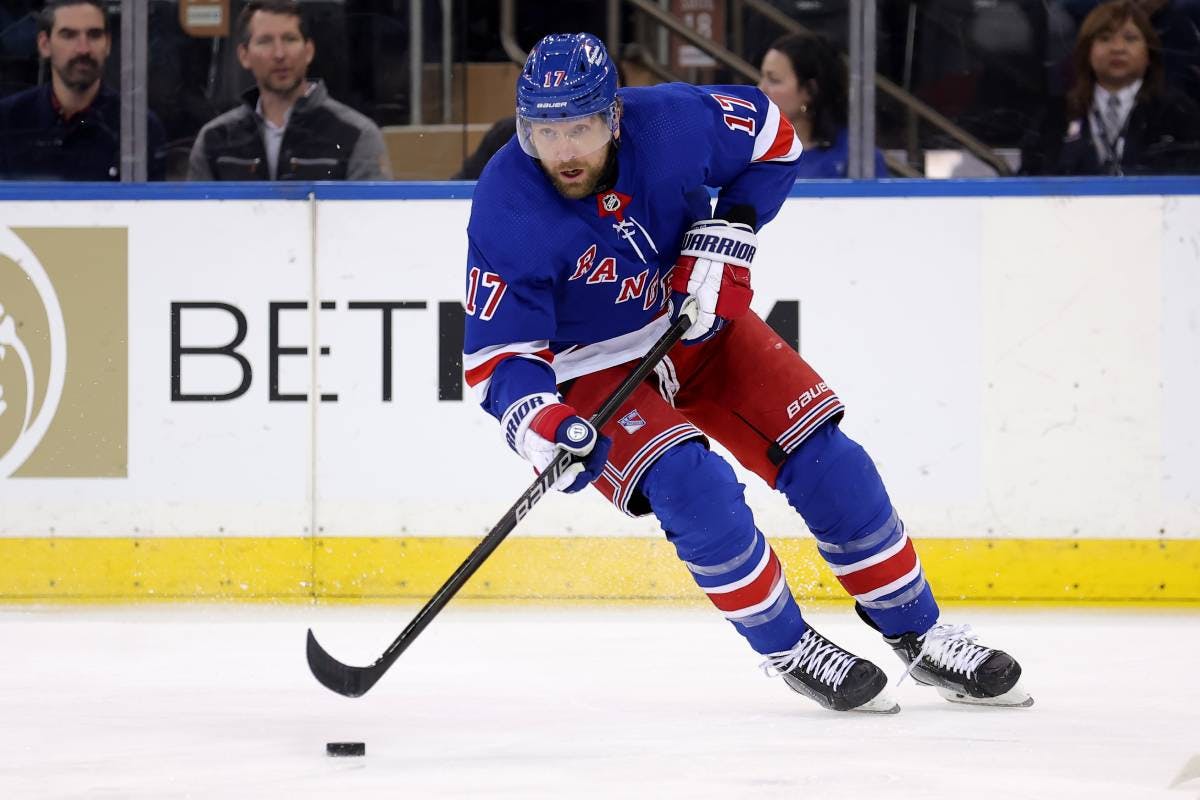 New York Rangers forward Blake Wheeler leaves game with lower-body injury, will not return