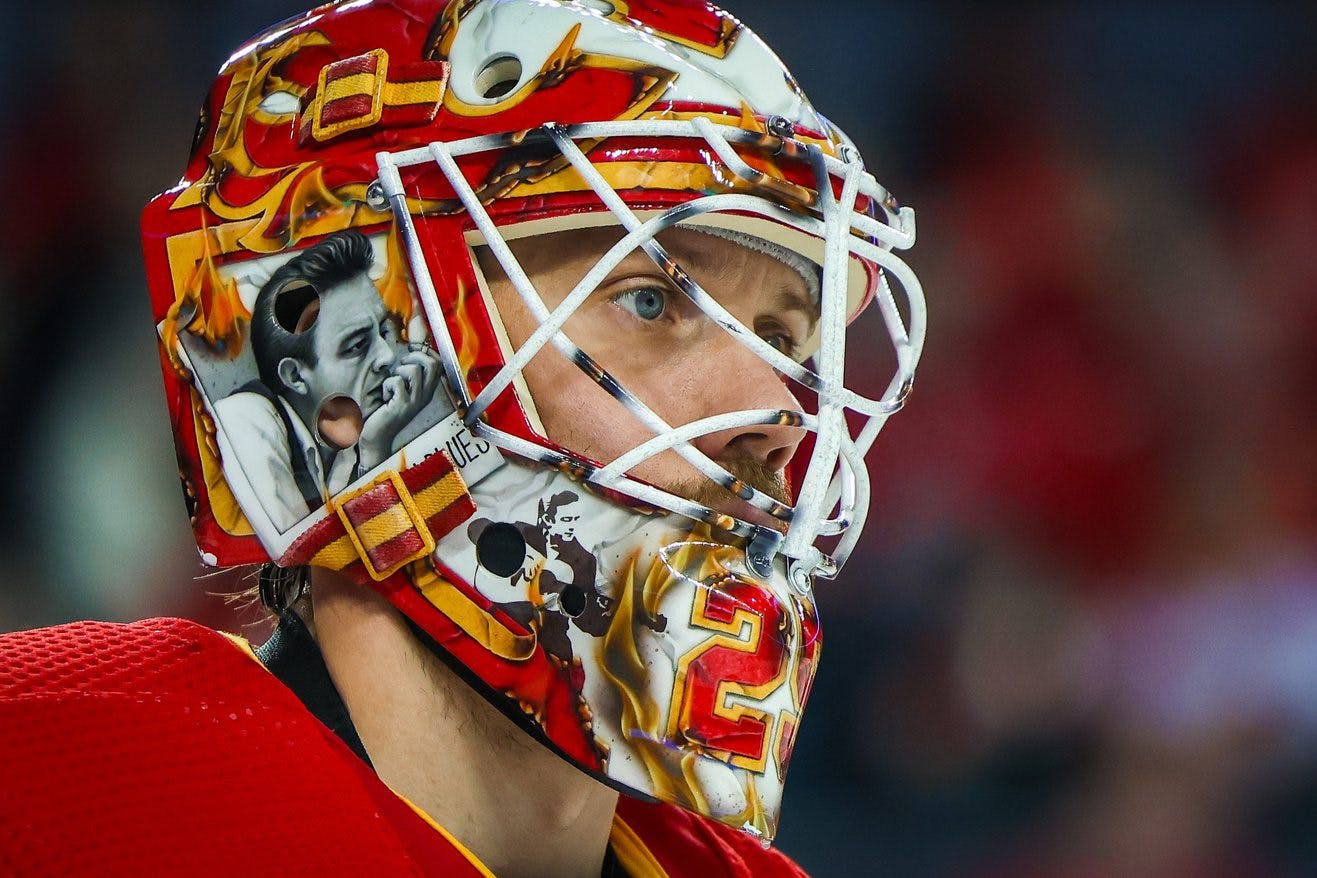 The Calgary Flames should be in no rush to trade top goaltender Jacob Markstrom