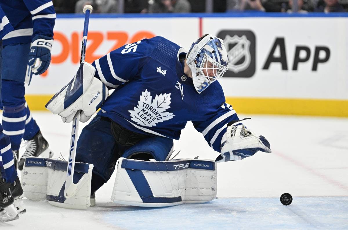 Ilya Samsonov is confident and playing well – and the Toronto Maple Leafs are better for it