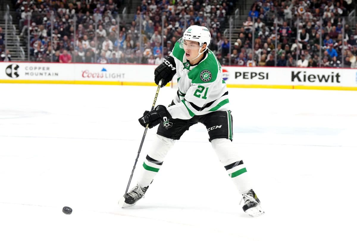 Jason Robertson for Fanatics Sportsbook promo 5.23