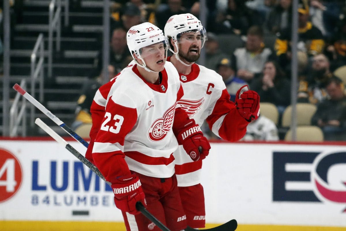 What’s at Stake in the NHL: Red Wings, Flyers face elimination on regular season’s final Saturday